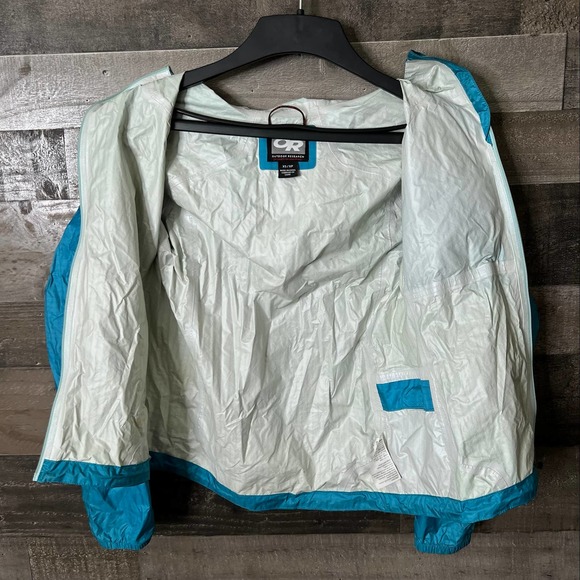 SOLD Outdoor Research Womens Rain Jacket XS - Picture 3 of 3